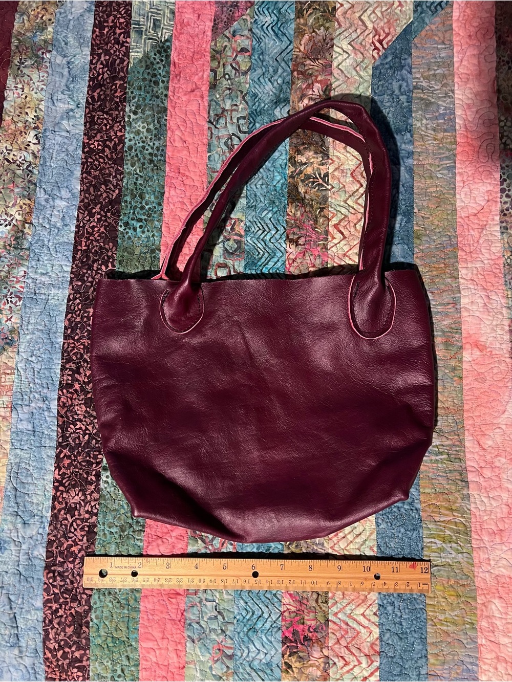 Classic Leather Tote Bag in Deep Plum